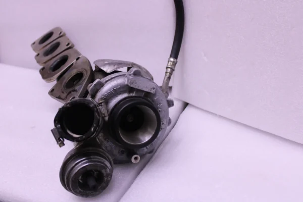 Mercedes S550 2012-17 Sl550 E550 Exhaust Gas Turbocharger 2780903680