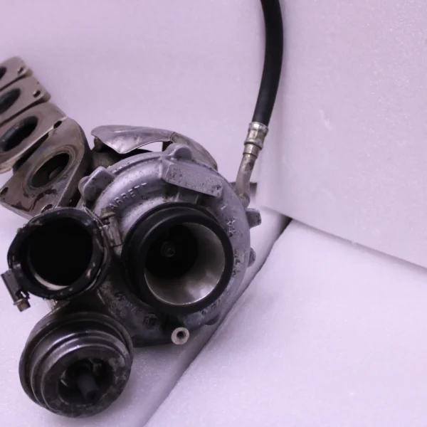 Mercedes S550 2012-17 SL550 E550 EXHAUST GAS TURBOCHARGER 2780903680