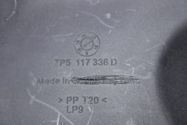 Porsche Cayenne Air Duct 7P5117336D