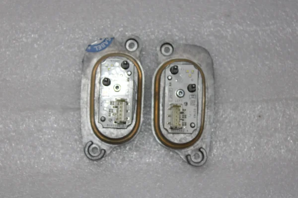 Audi A3 S3 Xenon Headlight  Light L&Amp;R Drl Module 8V0998473 8V0998474