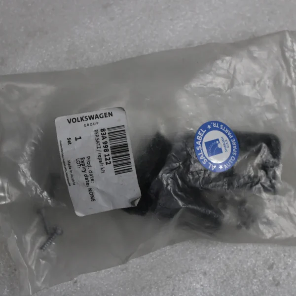 Audi Q3 Headlight repair Kit 83A998122