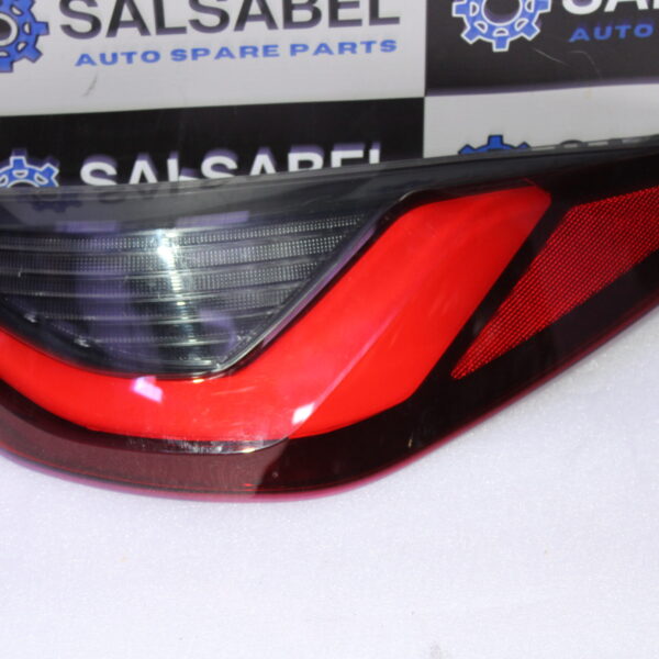 BMW G23 Rear light in the side panel right 63219479092