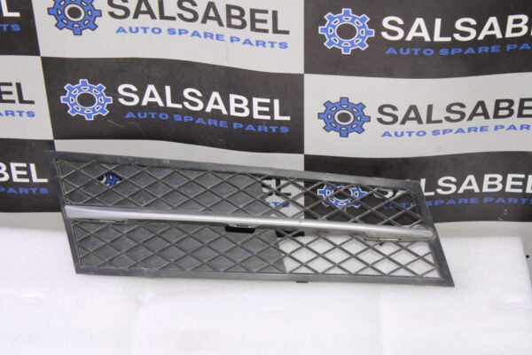 Bmw 5 Series F10 Grille Air Inlet Partly Closed Right 51117200700