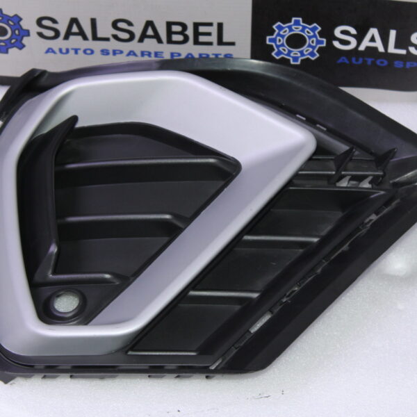 AUDI Q3 AIR GUIDE GRILLE LEFT 83G807681A