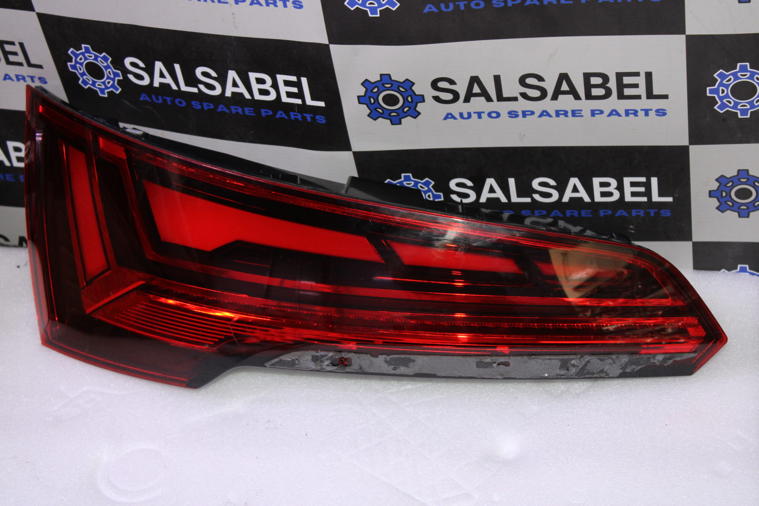 Audi Q5 Led Tail Light 80A945075B Audi Q5 Led Tail Light 80A945075B