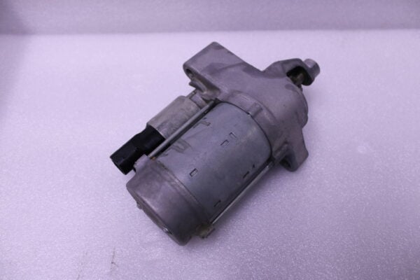 Audi A4 A6 Starter 04L911024