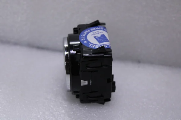 Mercedes Benz Analog Clock 2138272000