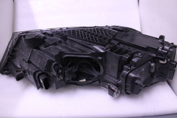 Audi Q7 2015 Matrix Led Headlights 4M0941035