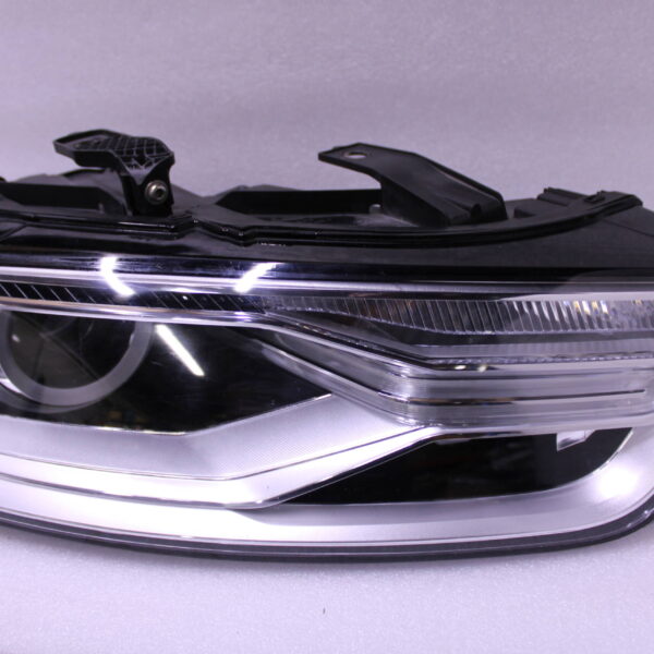 AUDI Q3 HEAD LIGHT FOR GAS DISCHARGE LAMP RIGHT 8UD941006B