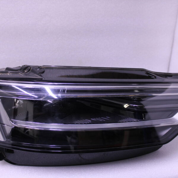 AUDI A8 2018 Headlight Headlamp Right Electric 4N0941034