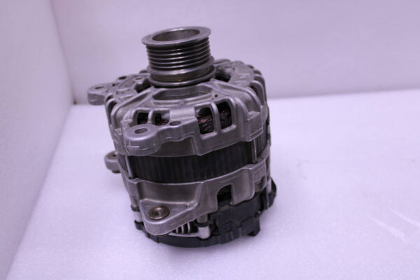 Bentley Bentayga 2016-2020 Alternator 06M903025B