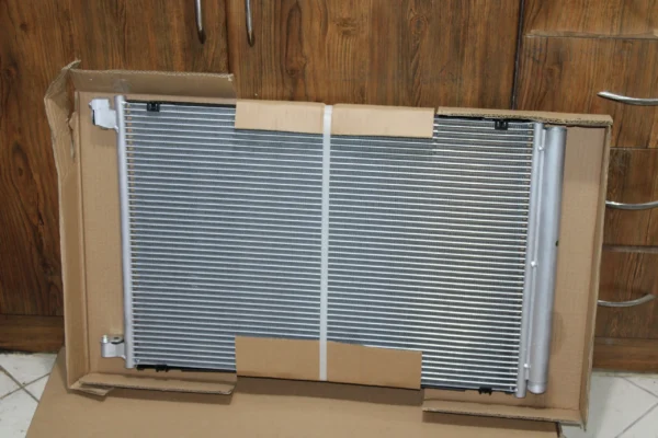 Mercedes Benz C E Amg A/C Condenser 0995000454
