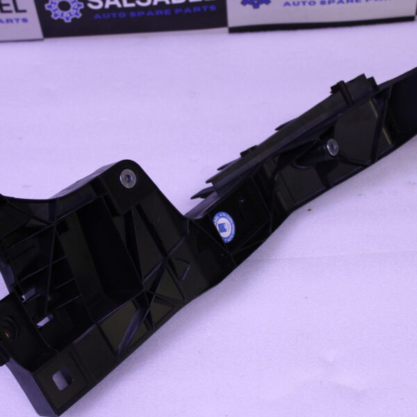 AUDI Q8 MOUNTING FOR MAIN BEAM HEADL RIGHT 4M8805608A