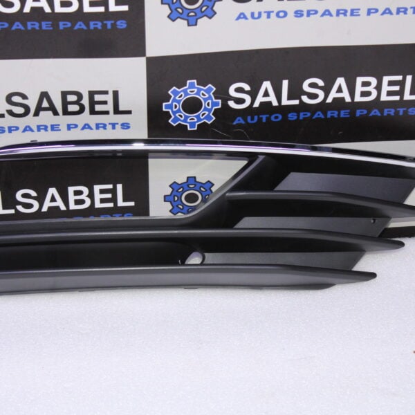 AUDI A3 AIR GUIDE GRILLE 8V5807682A