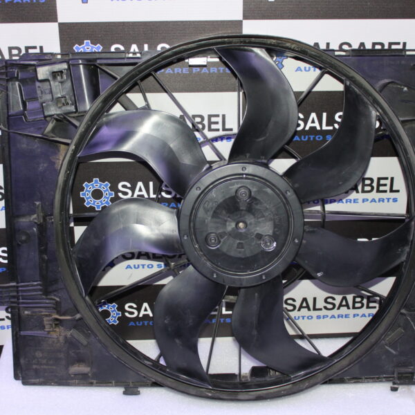 MERCEDES BENZ RADIATOR FAN WITH FAN RING 0999062100