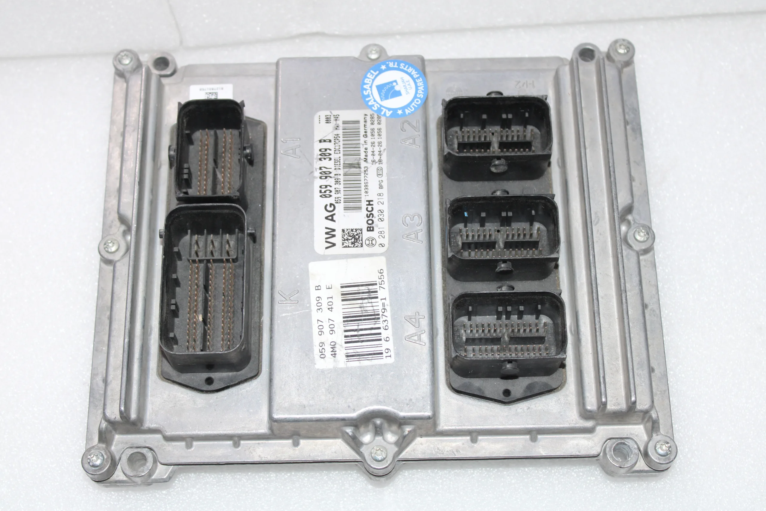 Audi Q7 Control Unit For Diesel Engine 4M0907401E Audi Q7 Control Unit For Diesel Engine 4M0907401E