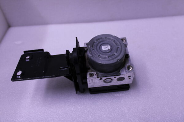 Audi A3 Abs Module Sportback  5Q0614517Ar