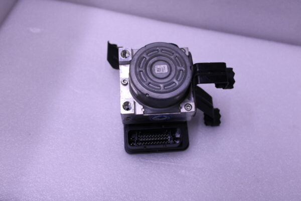 Bmw M4 F82 Abs Anti-Lock Brake Pump 7852484