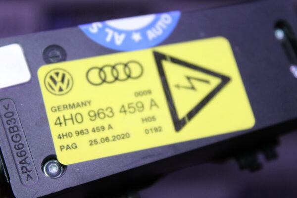 Audi A8 Loniser 4H0963459A