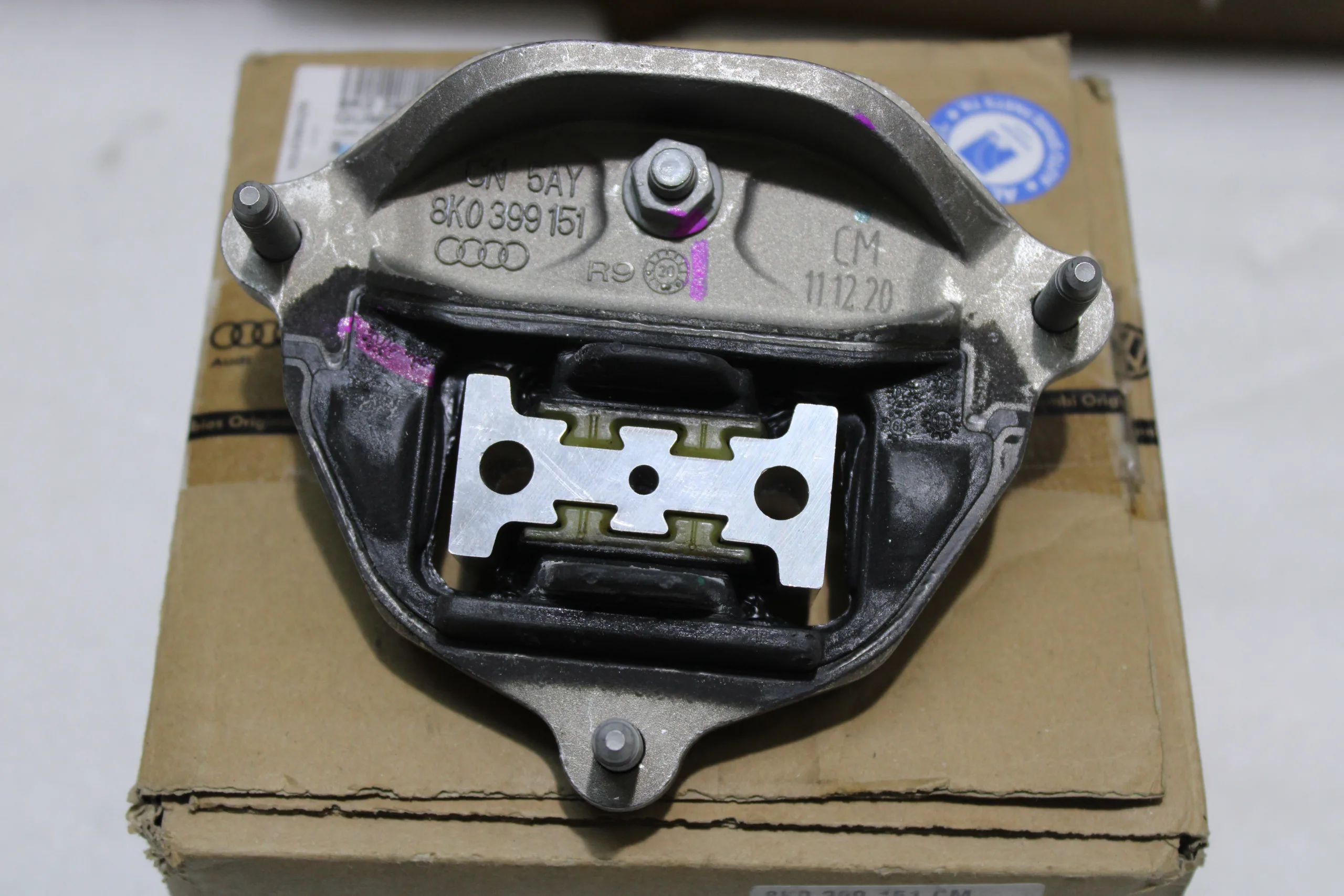 Audi Automatic Transmission Mount Rear 8K0399151Cm Audi Automatic Transmission Mount Rear 8K0399151Cm