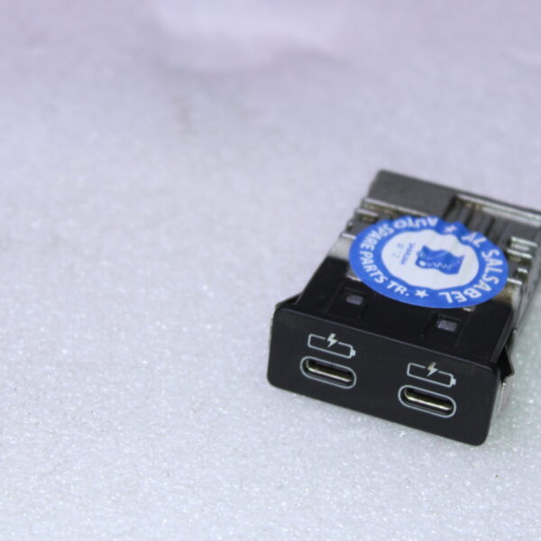 BMW X5 SERIES G05 LCI USB ANSCHLUSS DUAL 84105A21B75