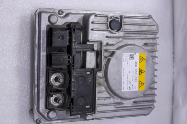 Audi Q7 Q8 A8 Voltage Converter 4K0959682