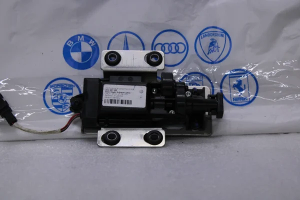 Audi Vw Front Electric Seat Belt Adjusting Motor 4Ho857833