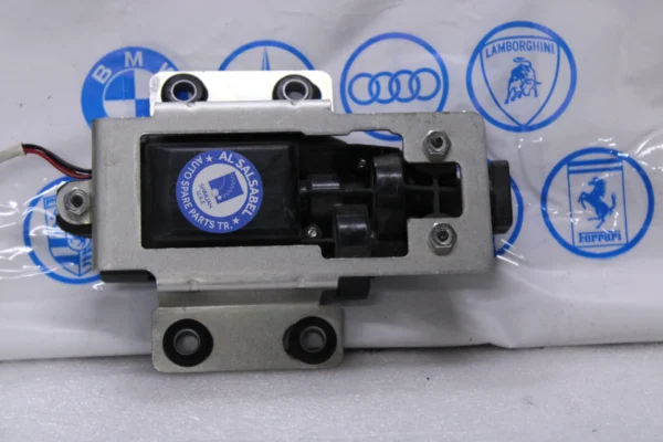 Audi Vw Front Electric Seat Belt Adjusting Motor 4Ho857833