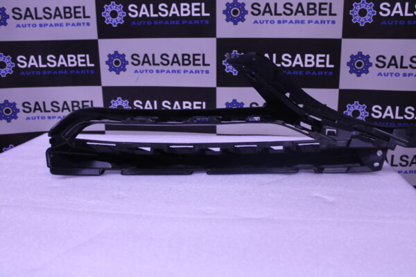 Audi Q7 Air Guide 4M0807157C