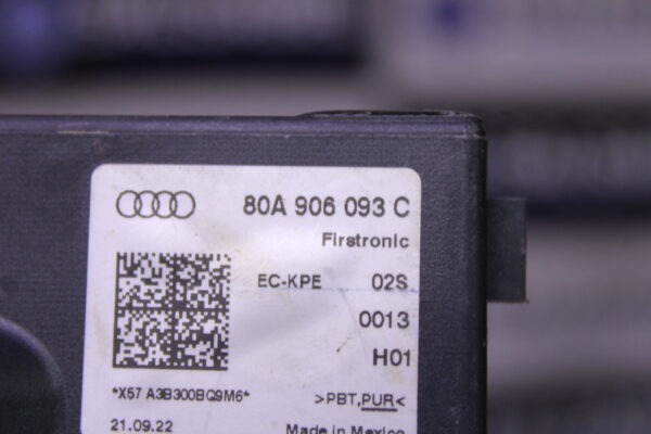 Audi Q5 Control Unit For Fuel Pump 80A906093C