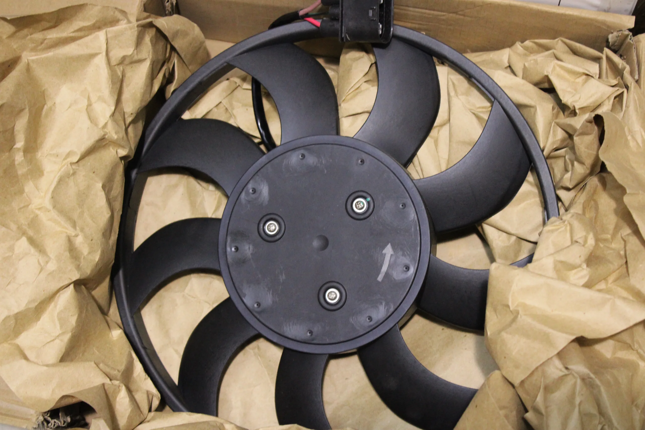 Audi Engine Cooling Fan Motor Front 8W0959455L Audi Engine Cooling Fan Motor Front 8W0959455L