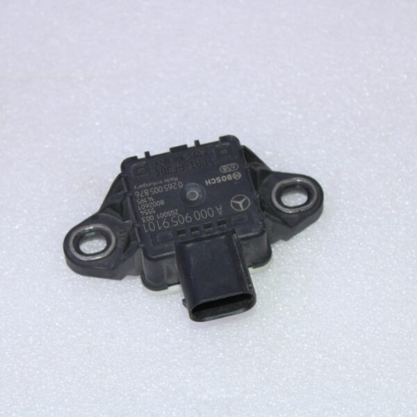 MERCEDES BENZ E CLASS SENSOR CLUSTER TURN RATE SENSOR 0009059101