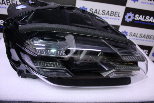 Porsche Taycan Led Headlight With Matrix Beam 9J1941114H