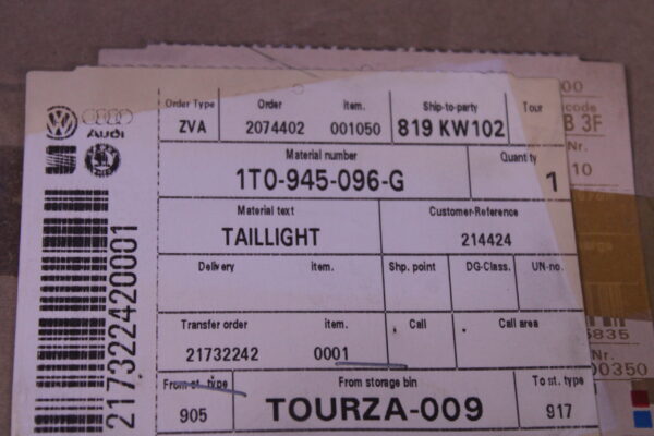 Volkswagen Tail Light 1T0945096G