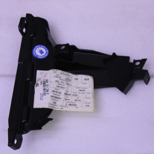 AUDI Q4 AIR DUCT 4K8121764F