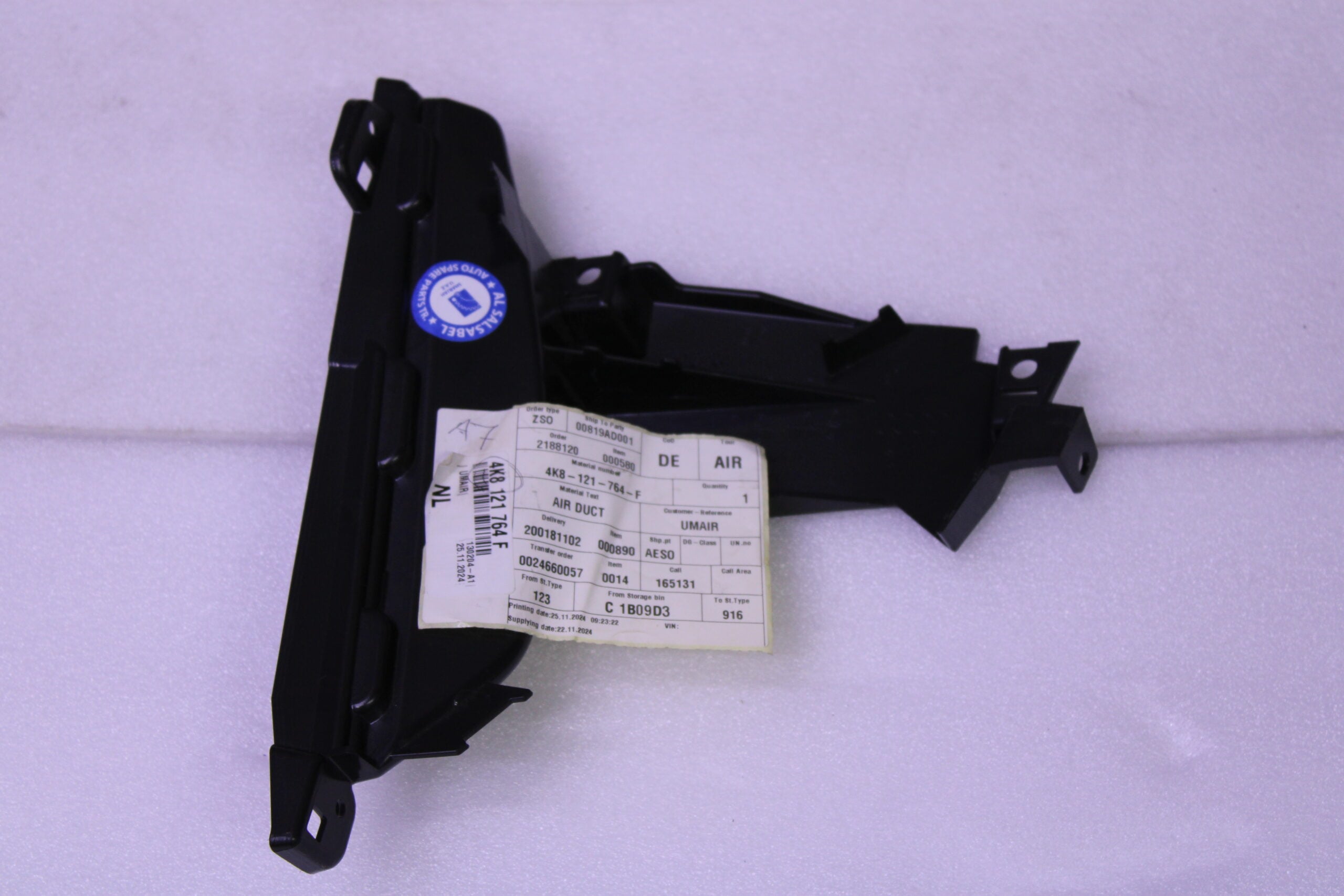 Audi Q4 Air Duct 4K8121764F Audi Q4 Air Duct 4K8121764F