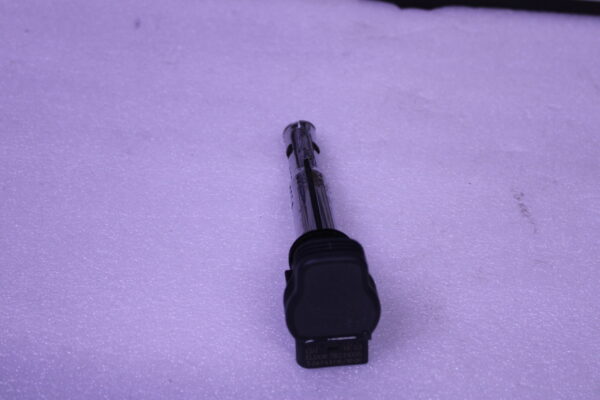 Volkswagen Passat Sedan L4 2.0L Turbo Engine Ignition Coil 07K905715F