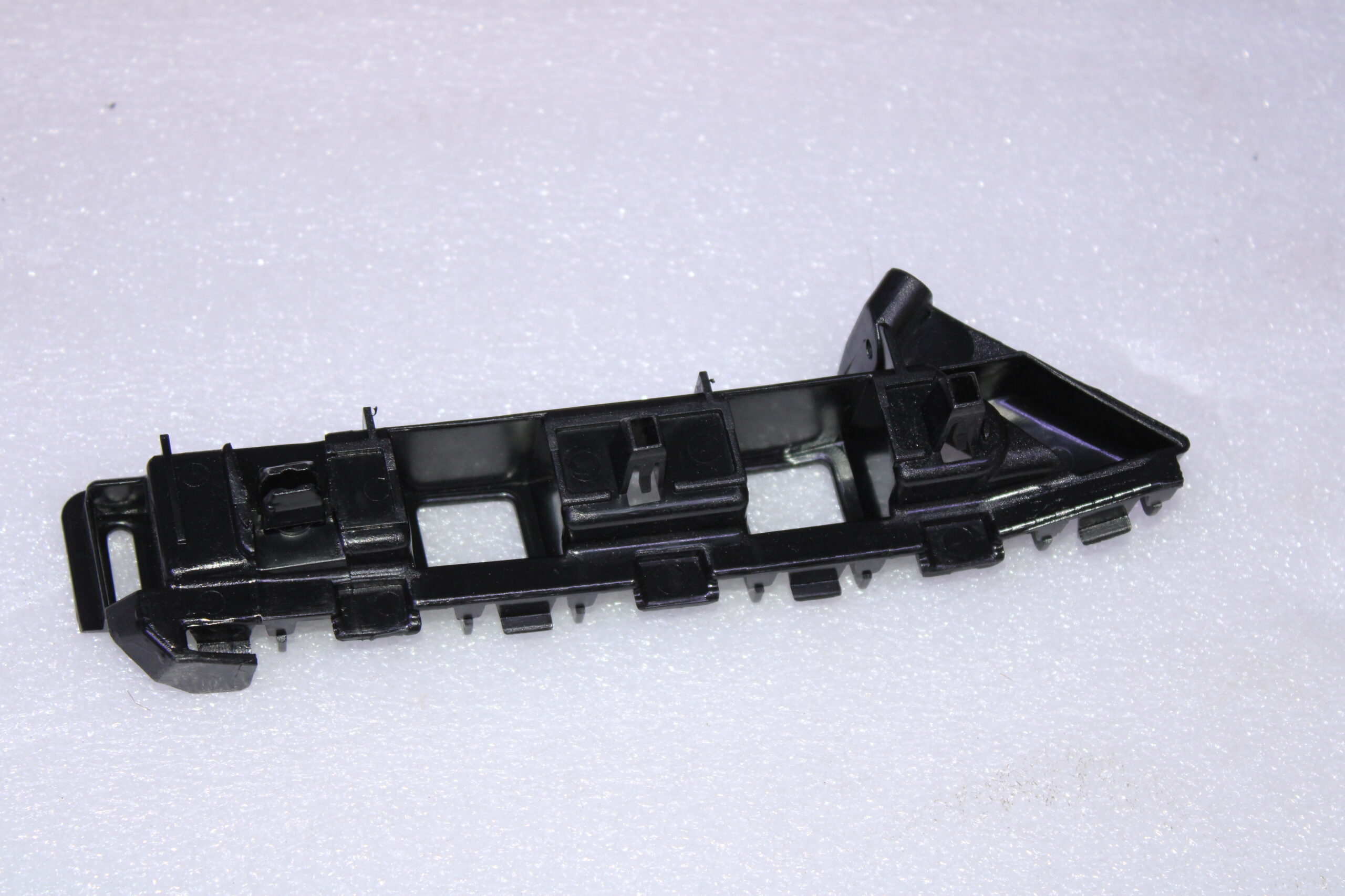 Volkswagen Bumper Guide Bracket Left 561807183A Volkswagen Bumper Guide Bracket Left 561807183A