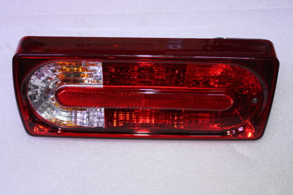 Mercedes Benz G55 Rear Right Tail Light Lamp 4649061000