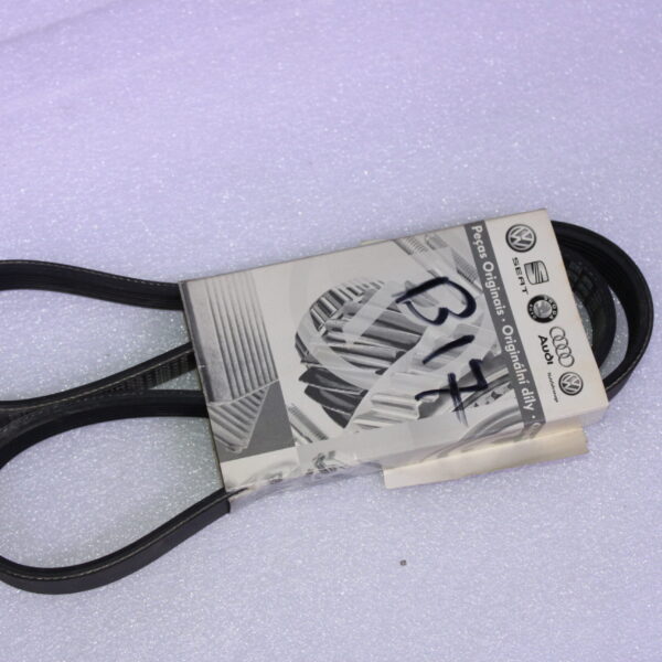 VOLKSWAGEN POLY V BELT 037260849C