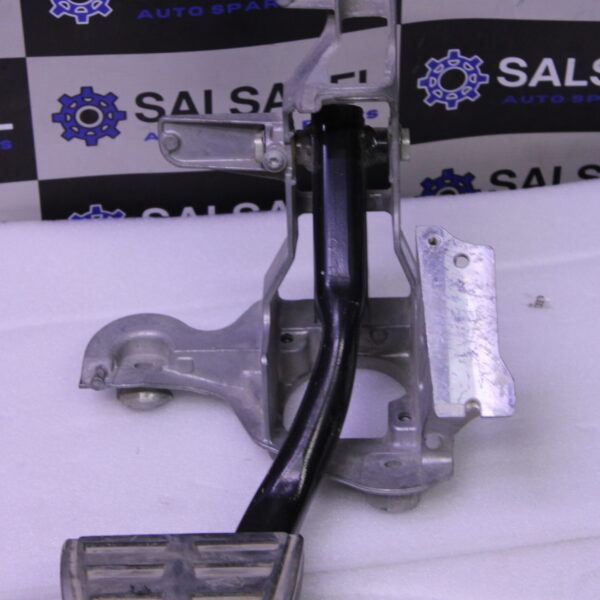 AUDI Q7 BRACKET WITH BRAKE PEDAL 4M1723117B