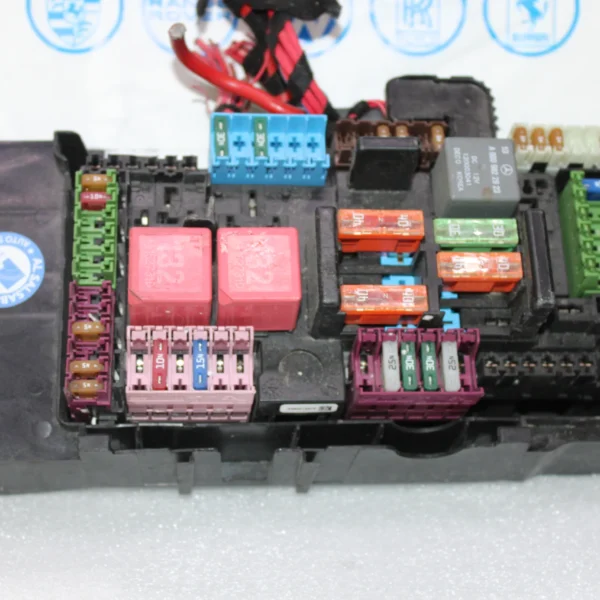 Mercedes Benz Rear Fuse Box Block Relay Junction 2059068501