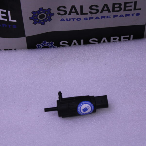 AUDI A3 WINDSCREEN WASHER SYSTEM PUMP 1K5955651