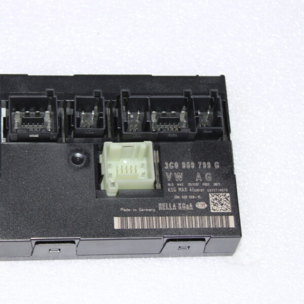 VOLKSWAGEN CONTROL UNIT 3C0959799G
