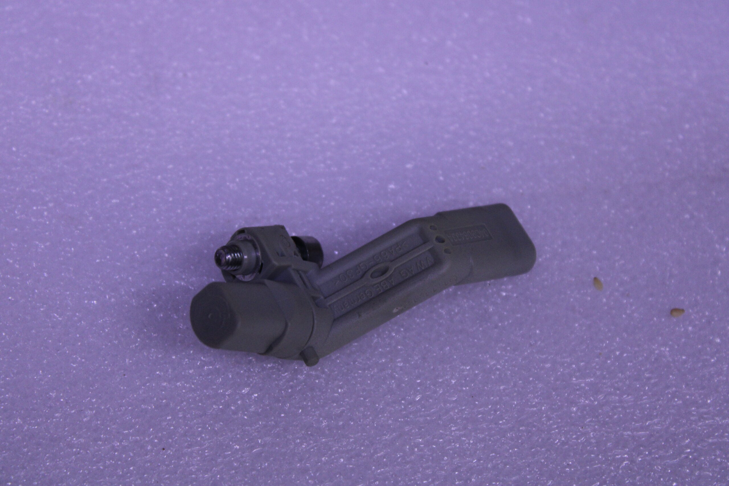 Volkswagen Impluse Sender Crank Shaft 04C906433A Volkswagen Impluse Sender Crank Shaft 04C906433A