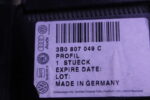 VOLKSWAGEN GUIDE PROFILE FRONT LEFT 3B0807049C