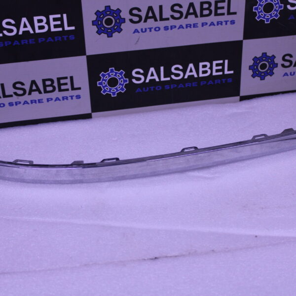 VOLKSWAGEN BUMPER TRIM 561853460D