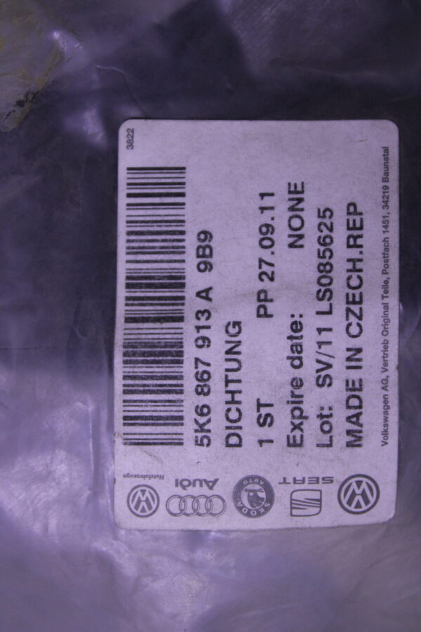Volkswagen Golf Door Seal Inner 5K6867913A 9B9