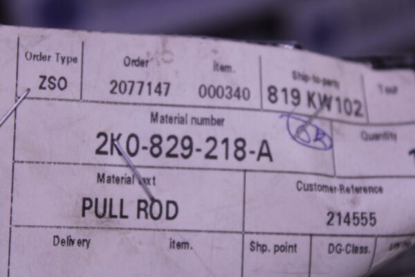 Volkswagen Pull Rod Right Lower 2K0829218A