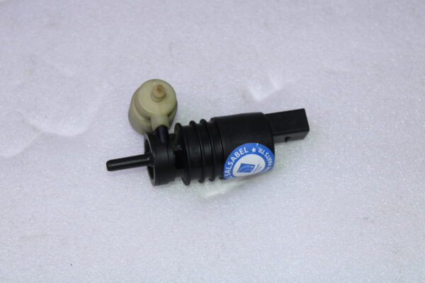 Audi A3 Windscreen Washer System Pump 1K6955651